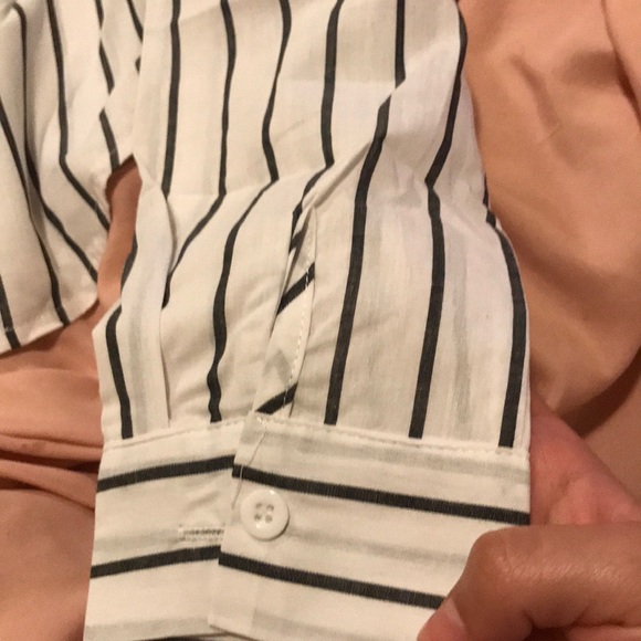 A ROMWE  Button Through Striped Bardot Crop Top - Picture 4 of 4